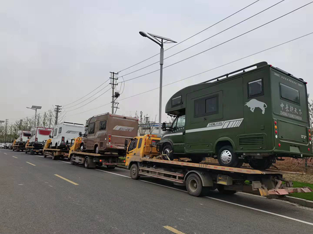 24小时南京道路拖车救援公司